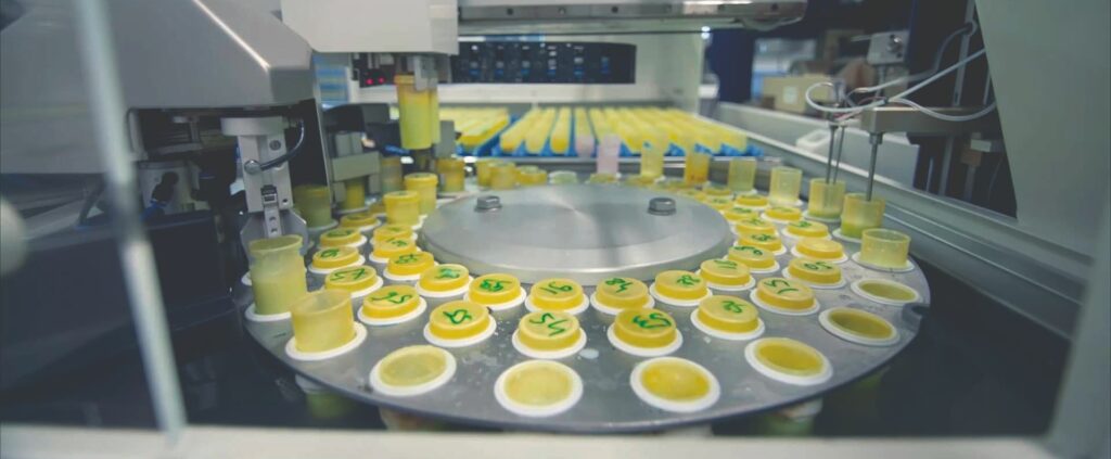 Un analyseur d'échantillon de lait pour la qualité du lait produite en Normandie